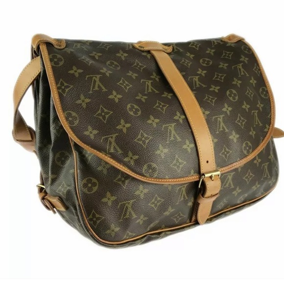 ā„ļøBeautiful ā„ļøAuth LV Samuer 35 Crossbody - Picture 5 of 8